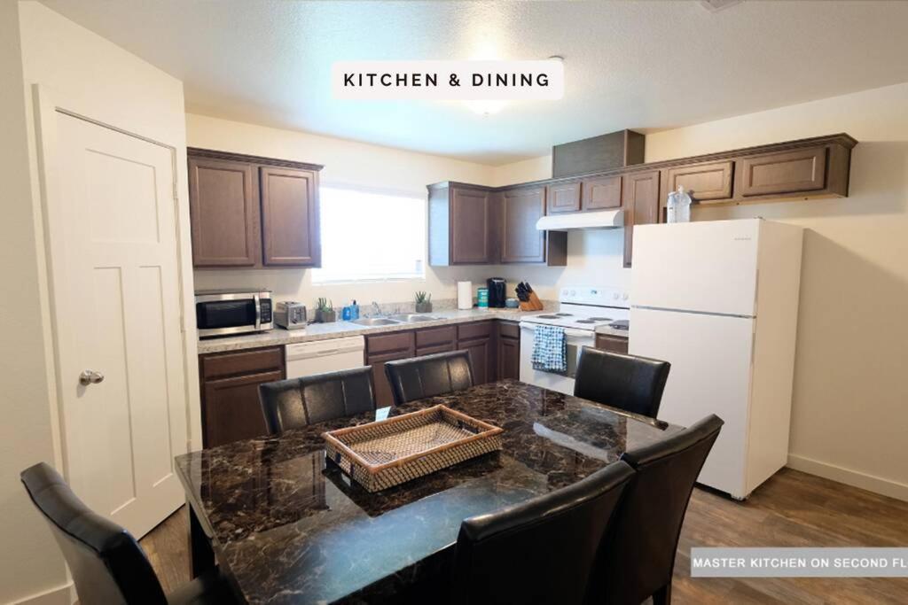 Willa 3 Story, 3 Bdrm, 4 Beds, 2 Bath, North Houston, Iah - 10B Zewnętrze zdjęcie